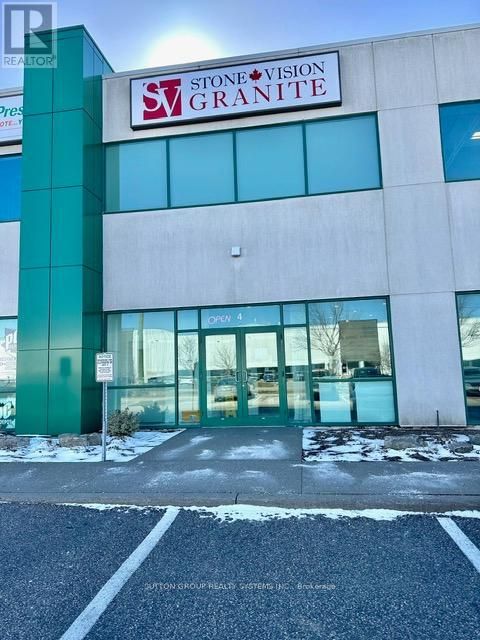 4 - 465 PINEBUSH ROAD S Cambridge ON N1T2J4