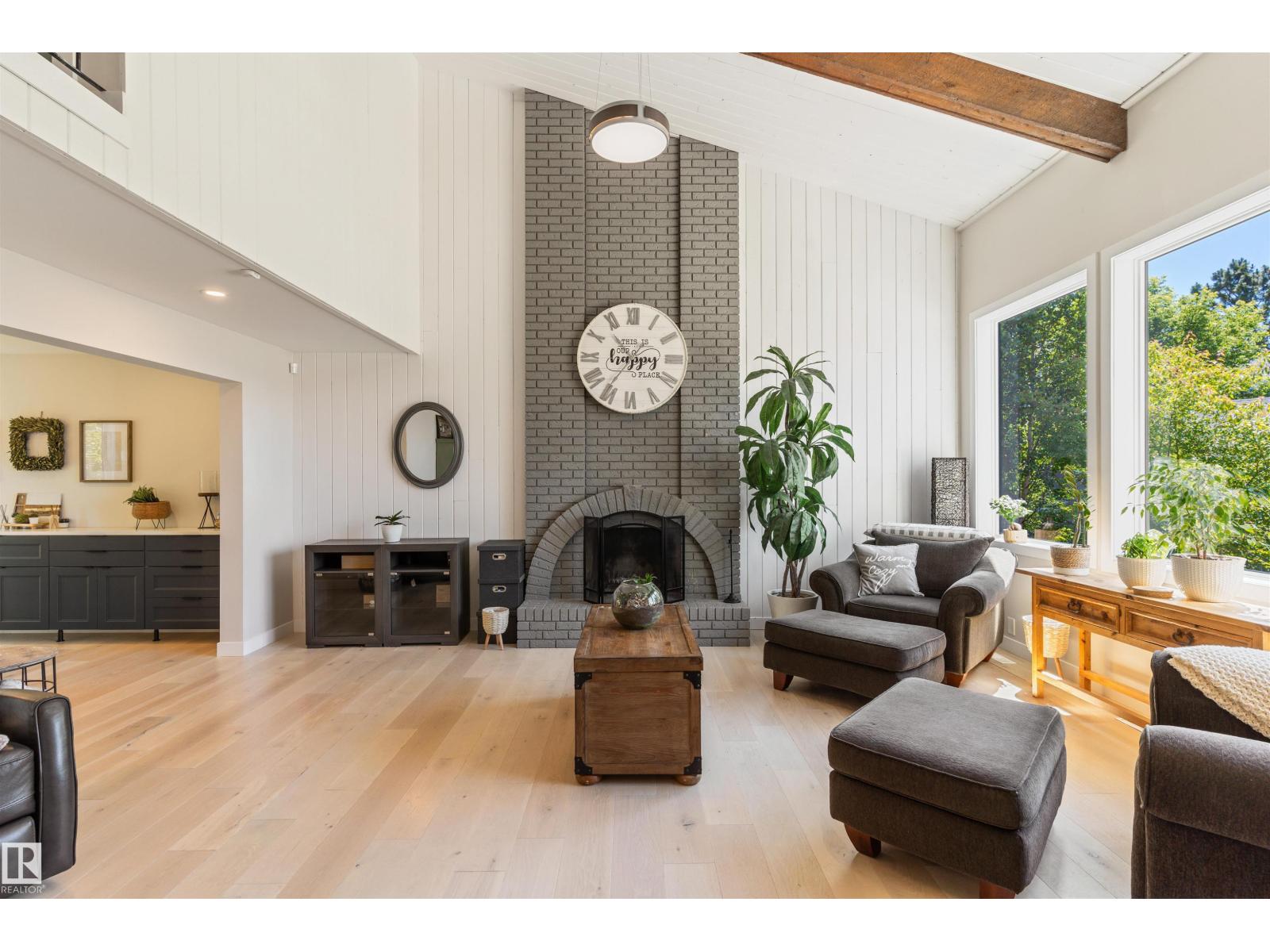 11422 32 AV NW