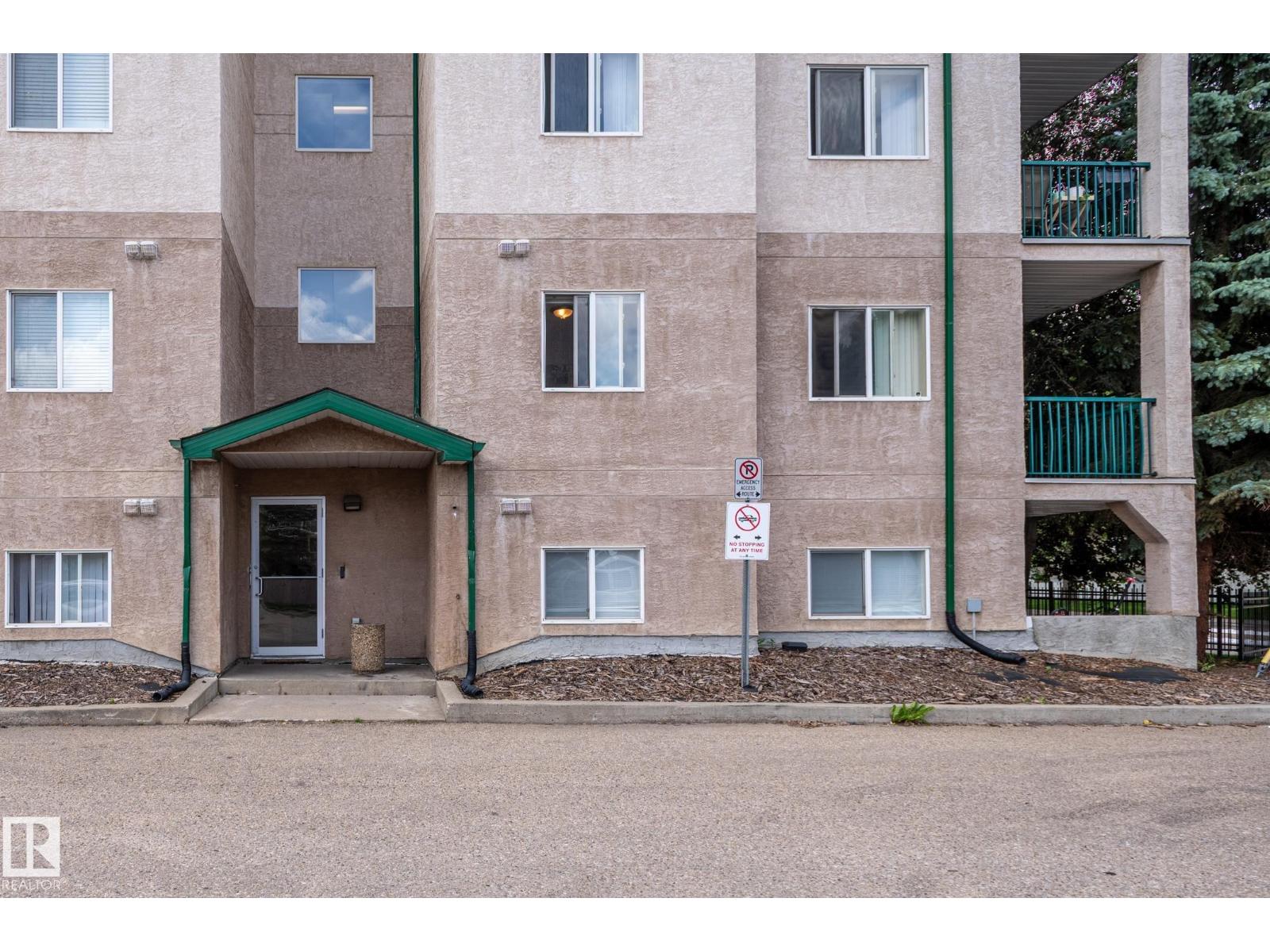 #228 11325 83 ST NW