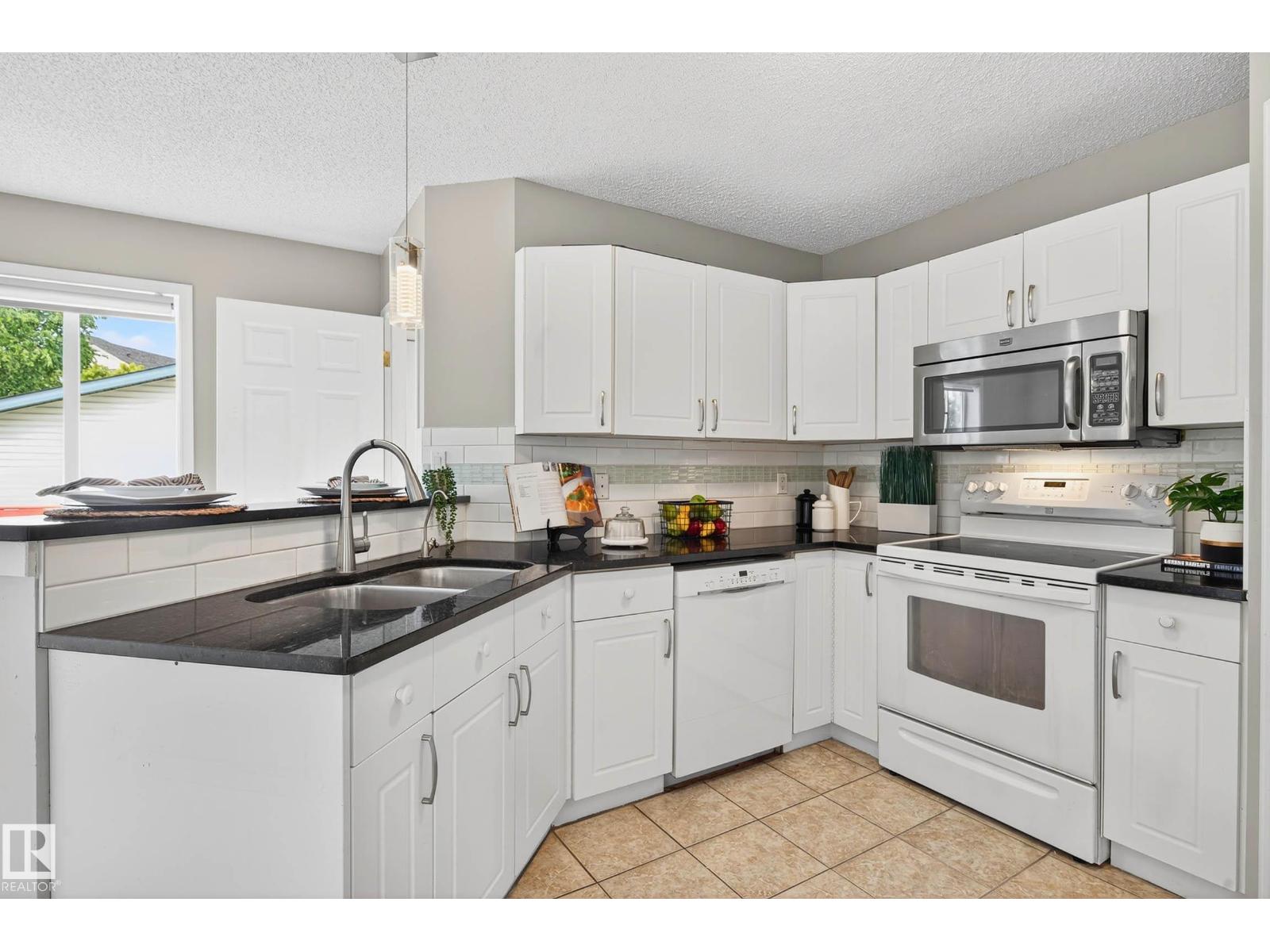 1338 GRANT WY NW