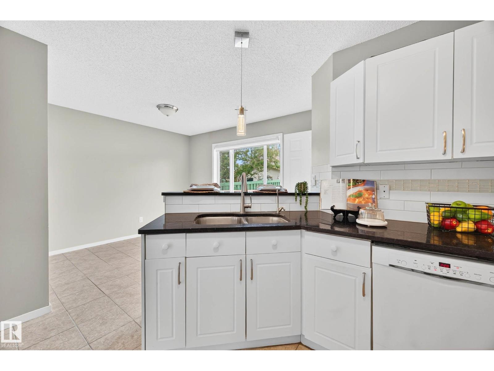 1338 GRANT WY NW