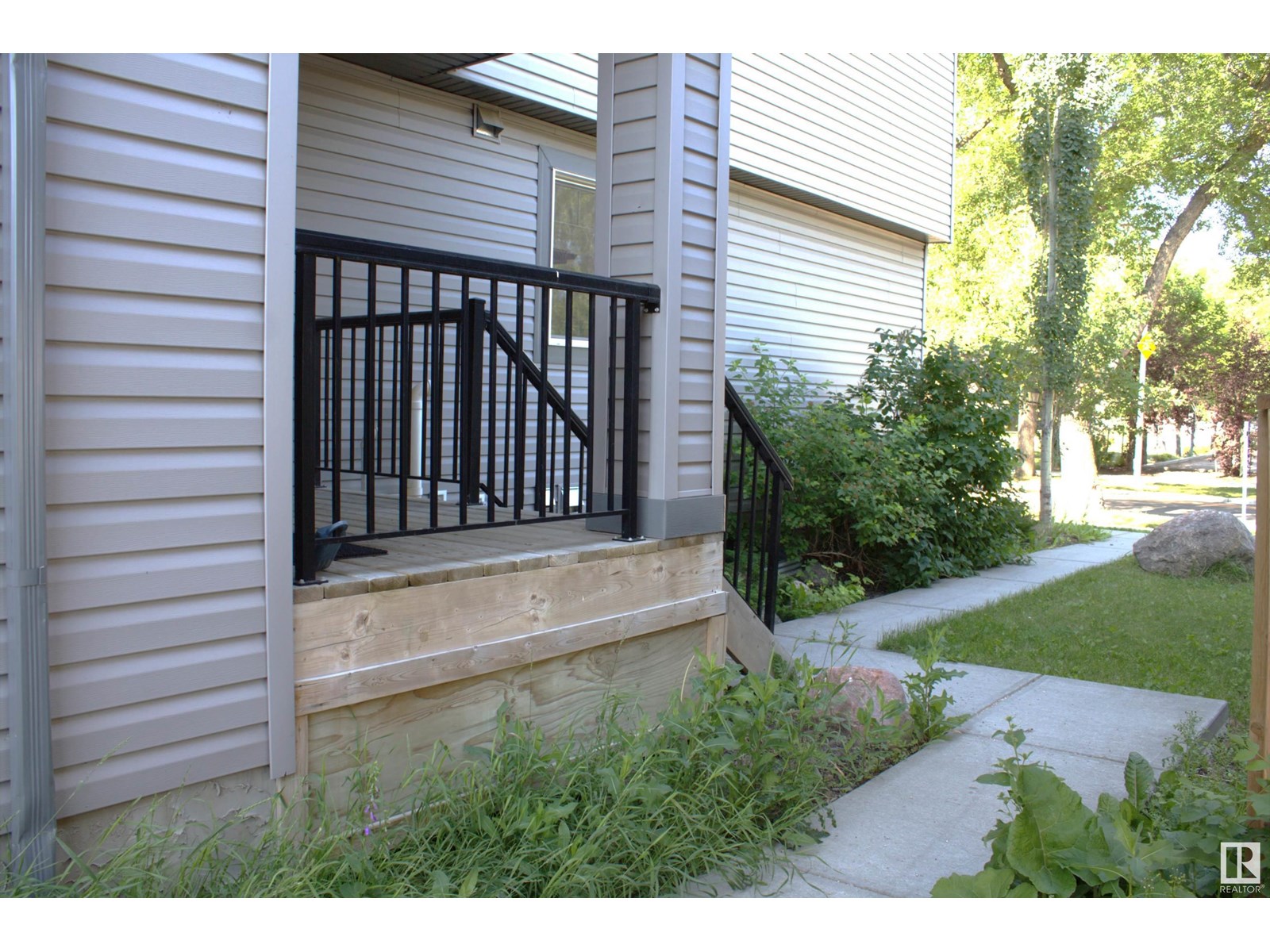#4 11721 92 ST NW