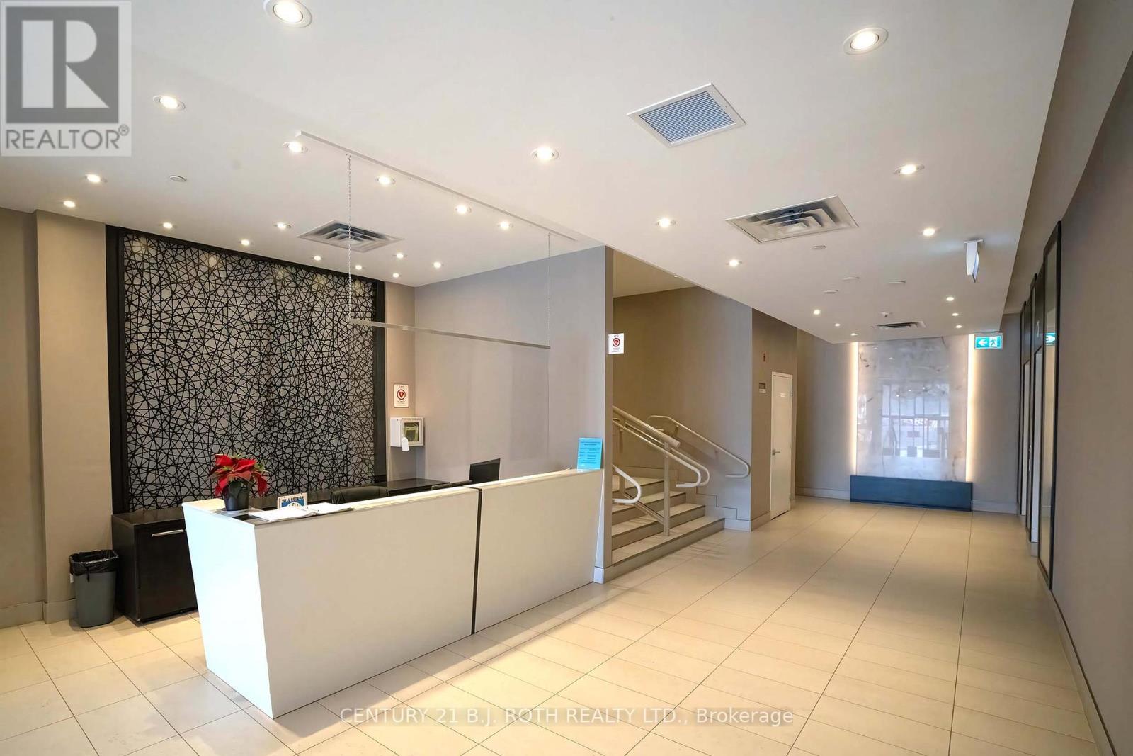 313 - 15277 YONGE STREET S