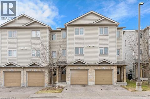 155 HIGHLAND Crescent Unit# D18 Kitchener ON N2M0A1