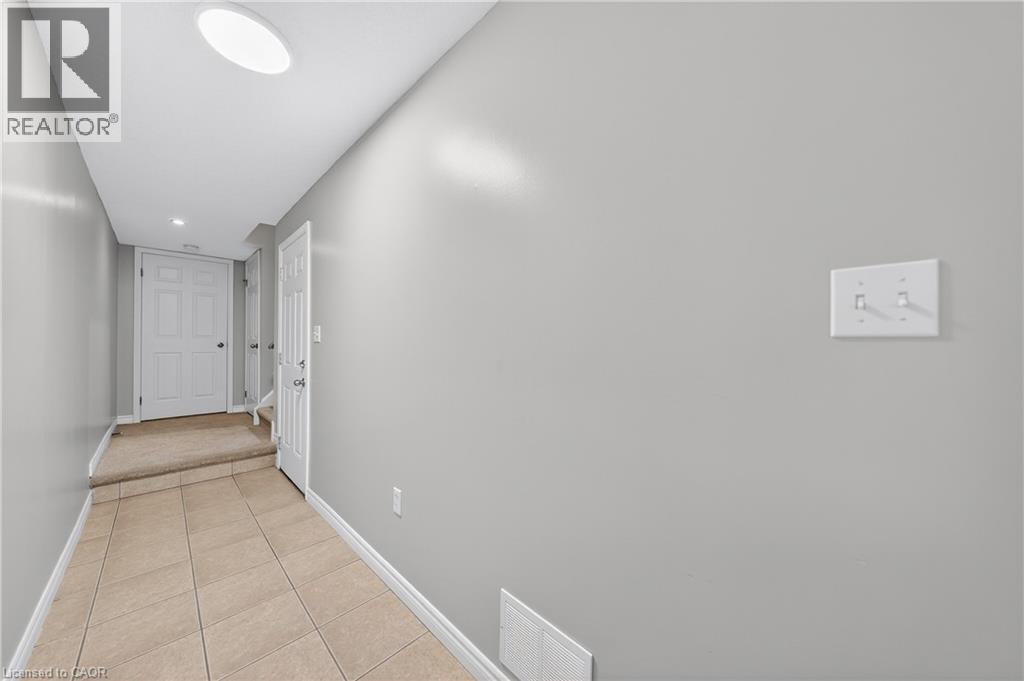 155 HIGHLAND Crescent Unit# D18