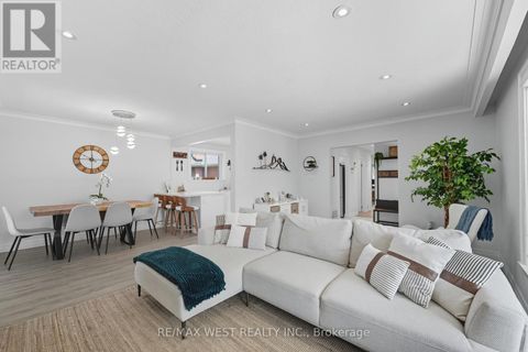 204 JEFFCOAT DRIVE Toronto (West Humber-Clairville) ON M9W3C9