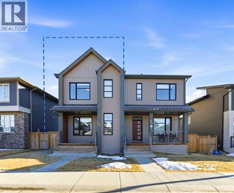 24 Seton Grove SE Calgary AB T3M2Y6