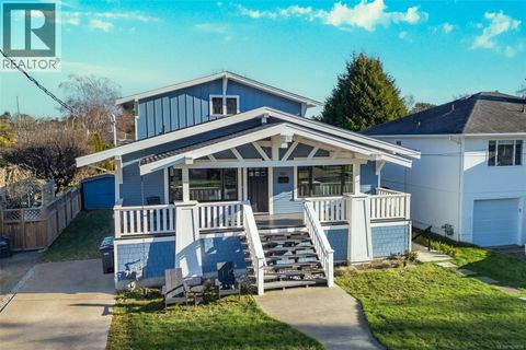 361 Arnold Ave Victoria BC V8S3L6