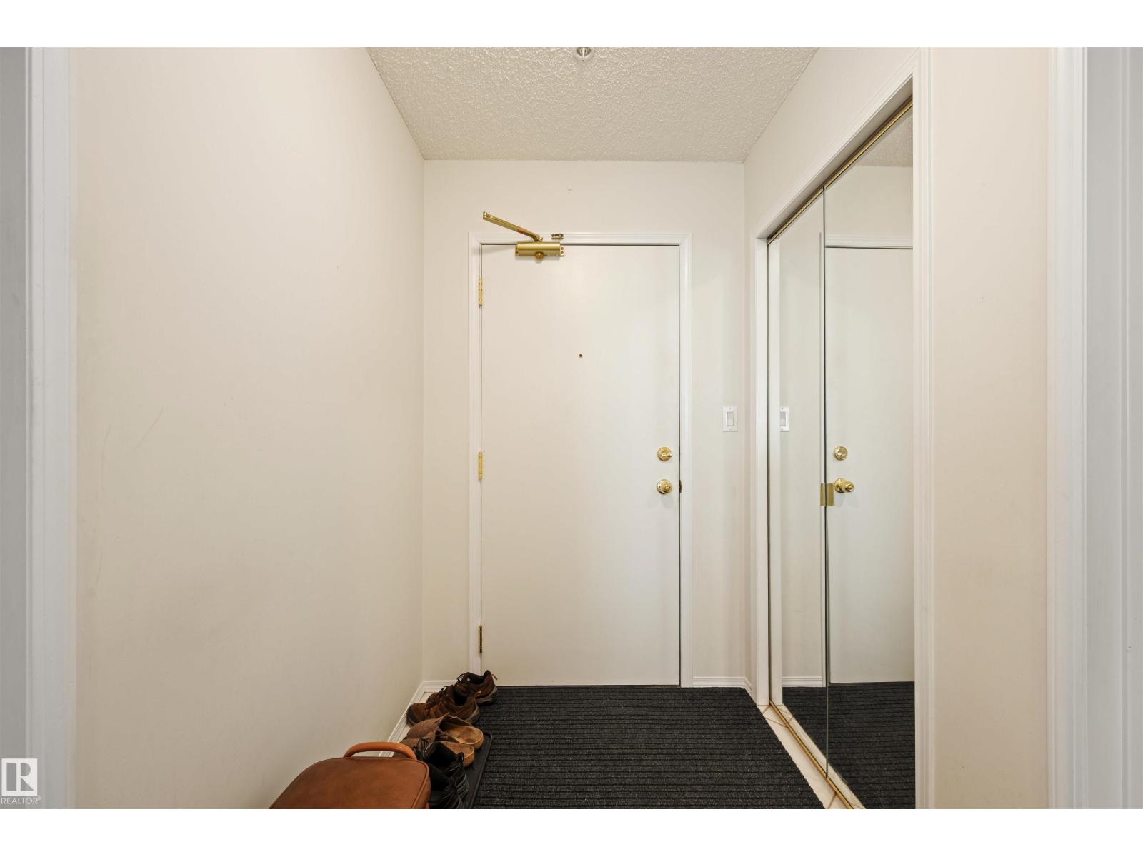 #406 182 HADDOW CL NW