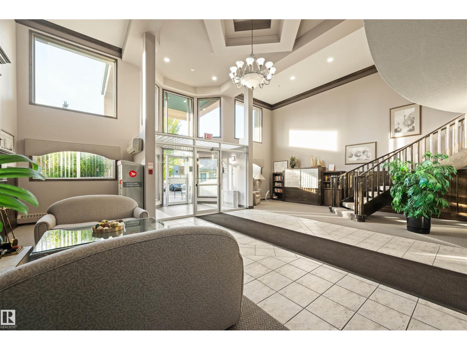 #406 182 HADDOW CL NW