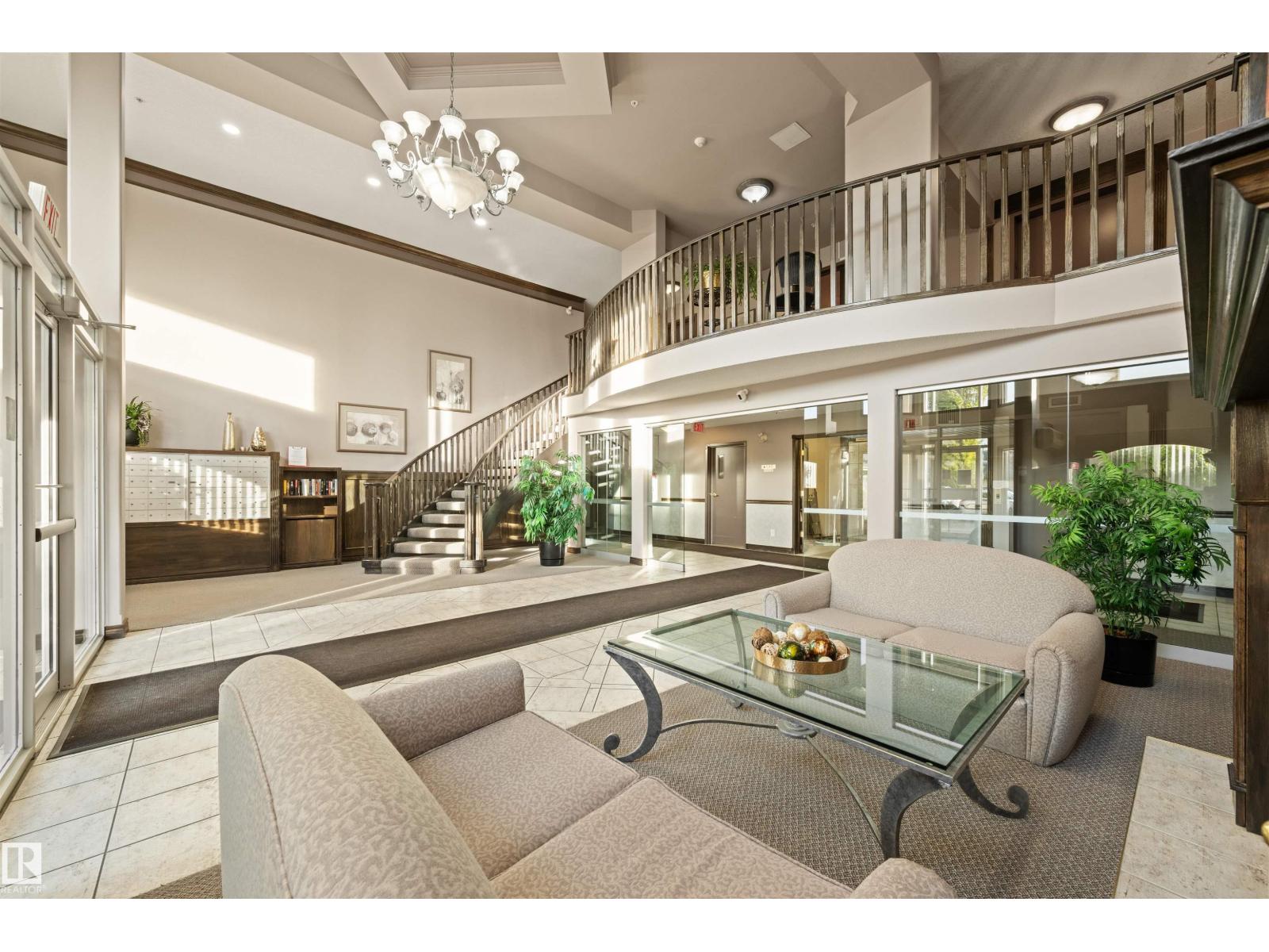 #406 182 HADDOW CL NW