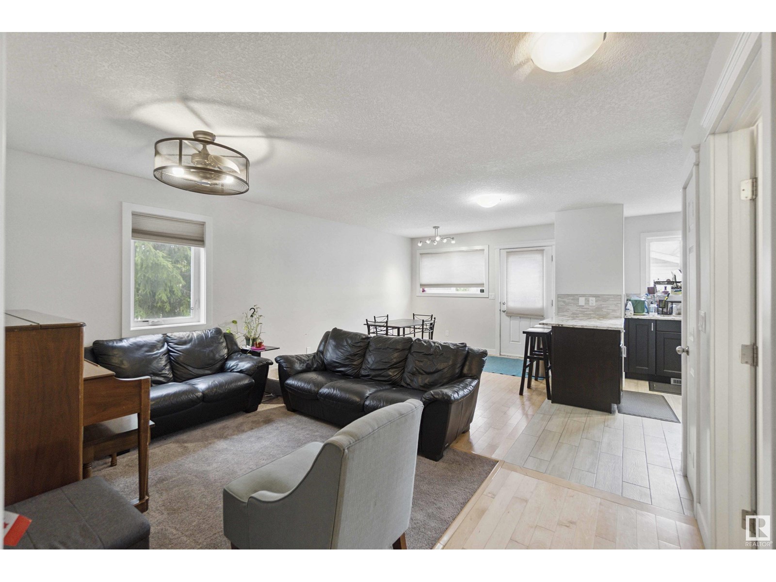 11438 97 ST NW