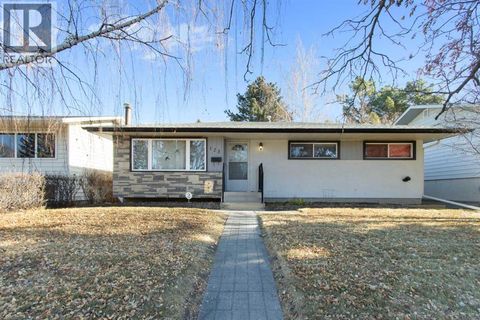 123 Glacier Drive SW Calgary AB T3E5A3