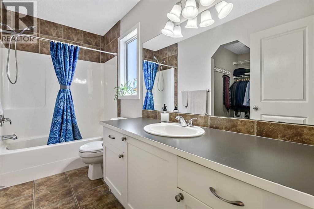87 ELGIN Drive SE