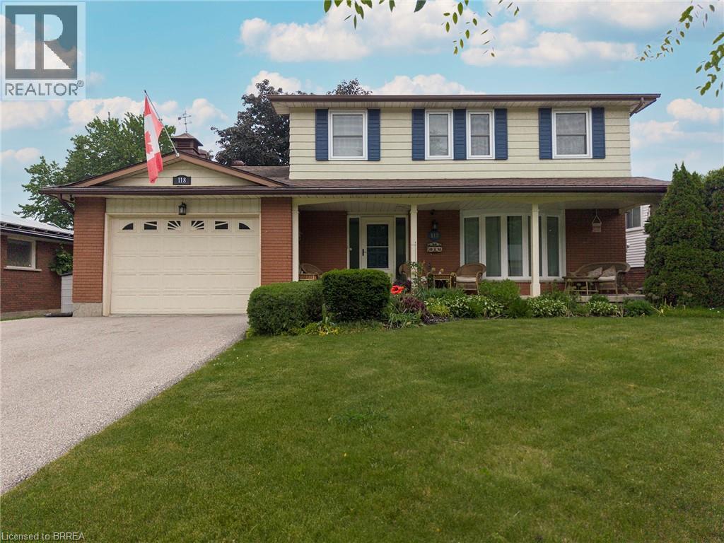 Photo 1 of 33 — 118 GREENFIELD Road, Brantford, ON N3R7C8