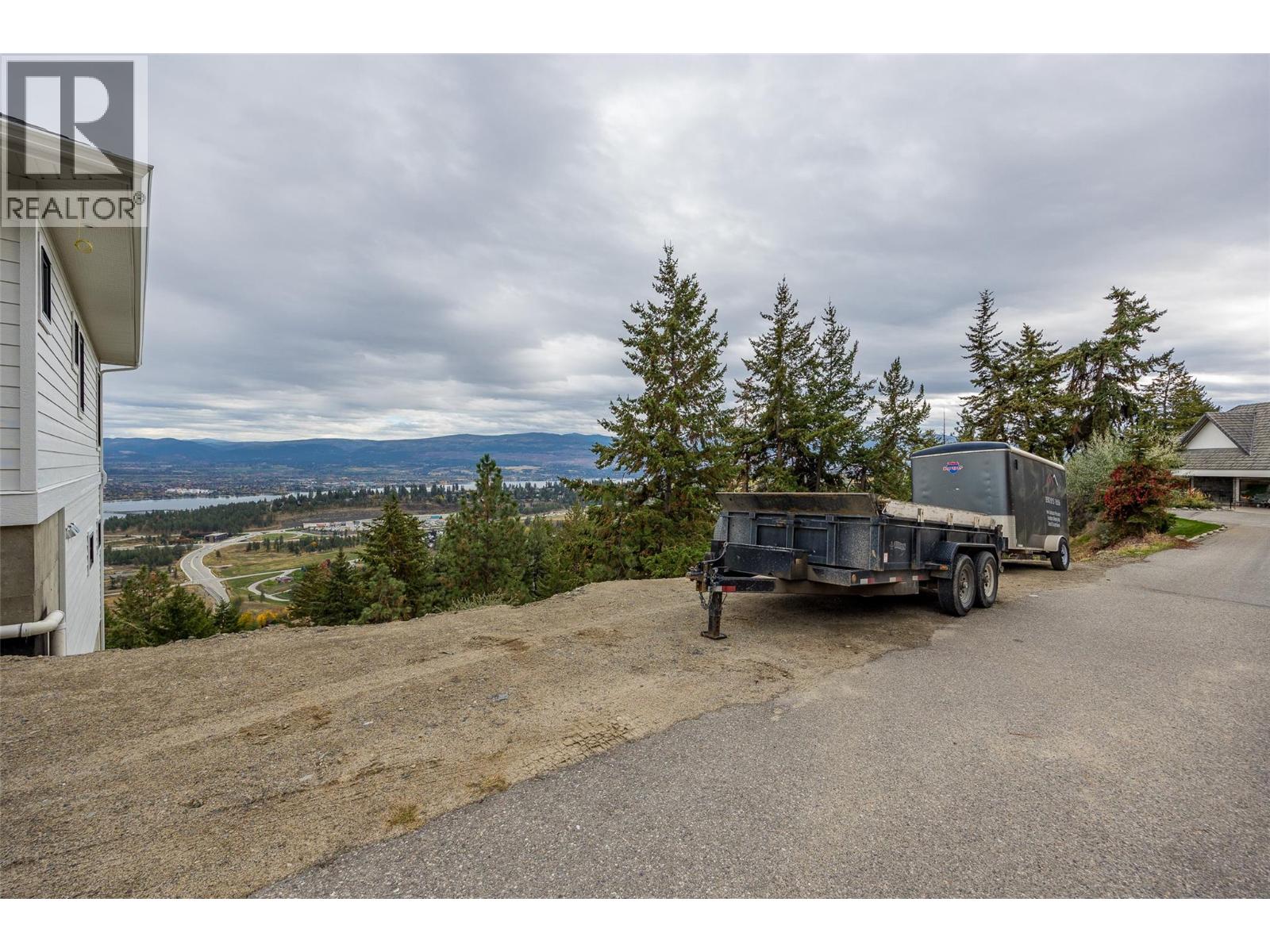 898 Lloyd Jones Drive