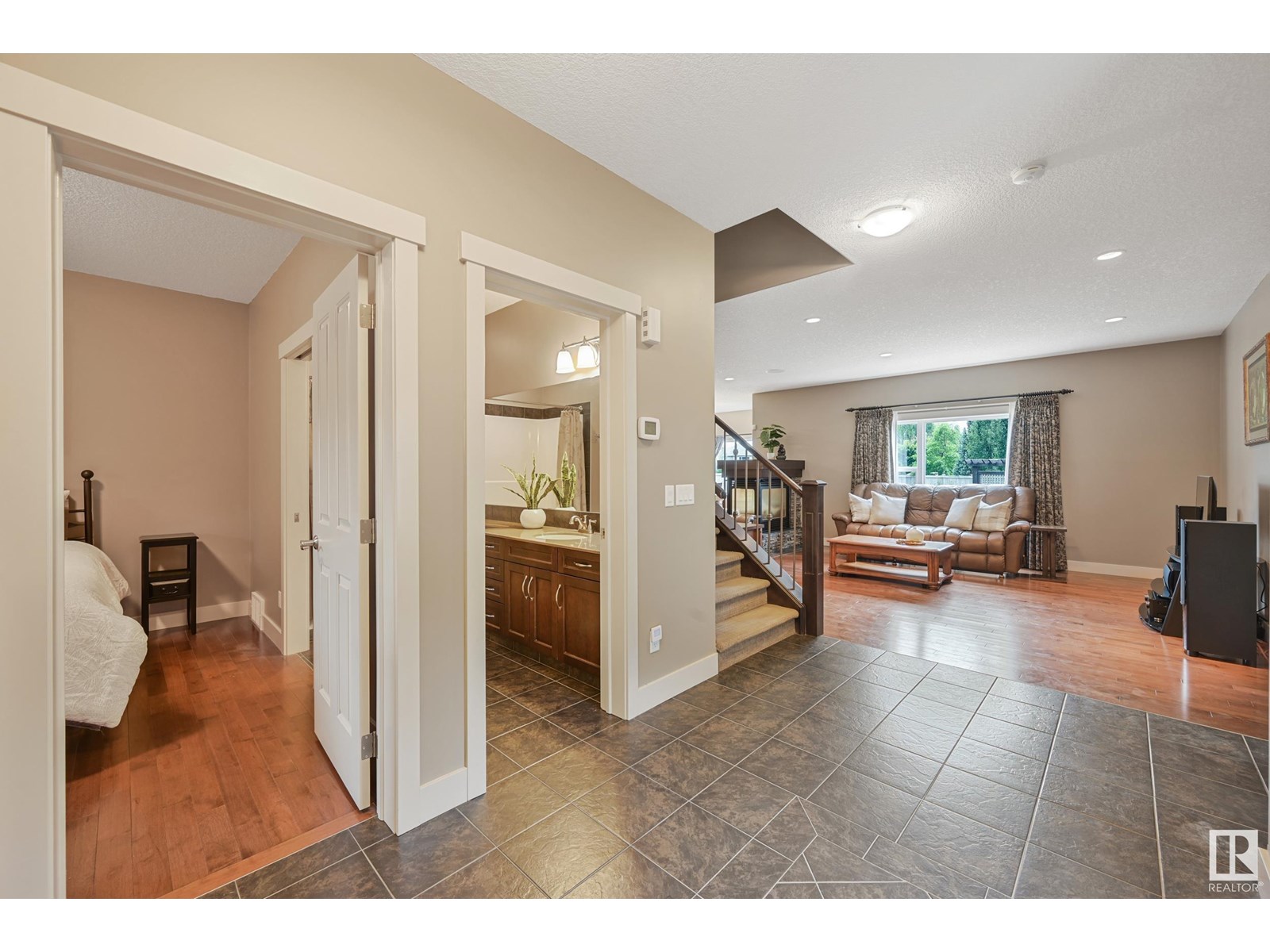 1110 CONNELLY CO SW