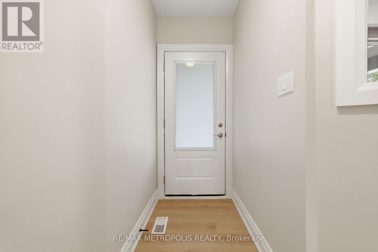 14 MCROBERTS AVENUE