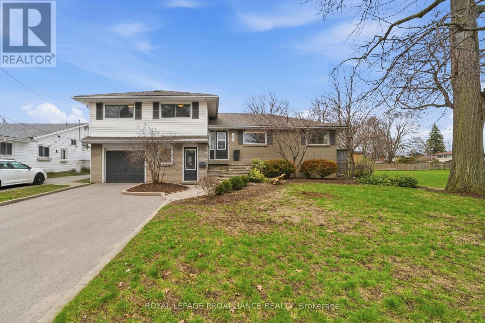 25 SOUTHWOOD CRESCENT