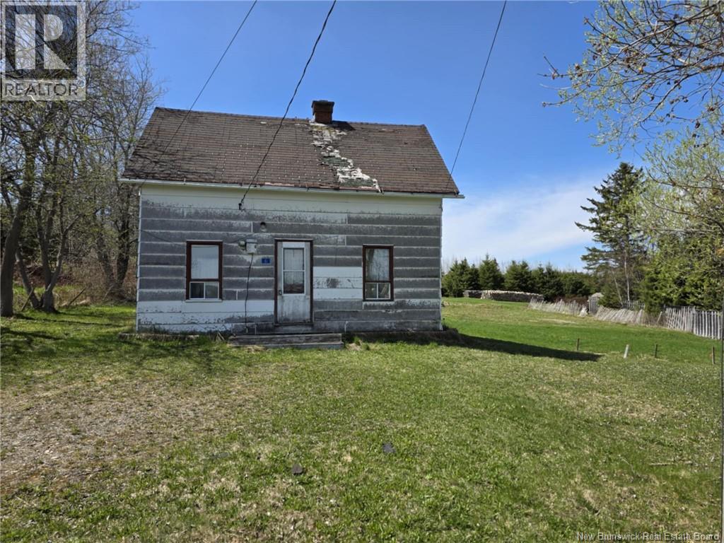 Photo 1 of 14 — 6 Ch Violette Station, DSL de Drummond/DSL of Drummond, NB E3Y2P9