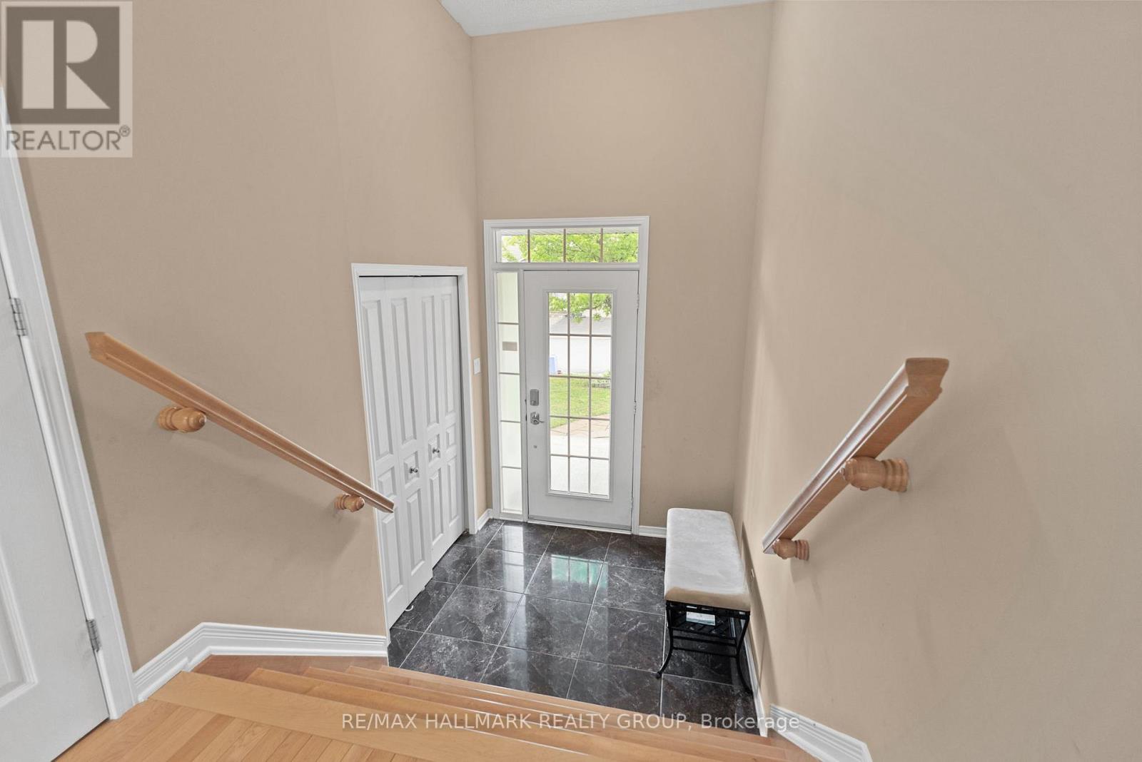 210 BROXBURN CRESCENT