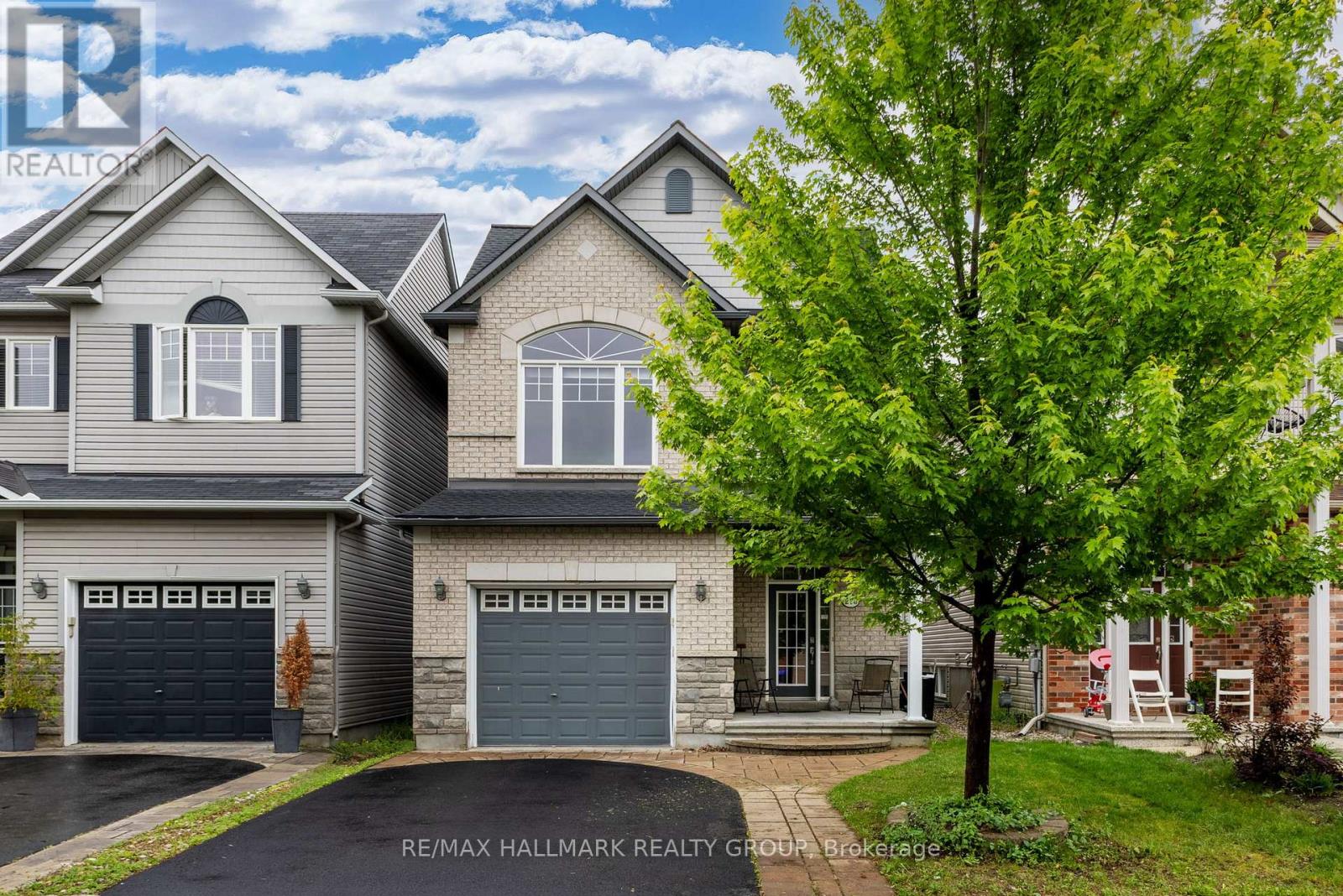 210 BROXBURN CRESCENT
