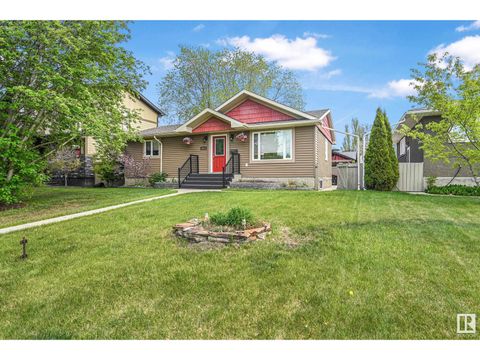 8915 148 ST NW Edmonton AB T5R0Z8