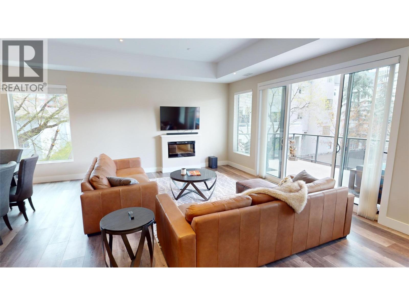 3313 Wilson Street Unit# 213