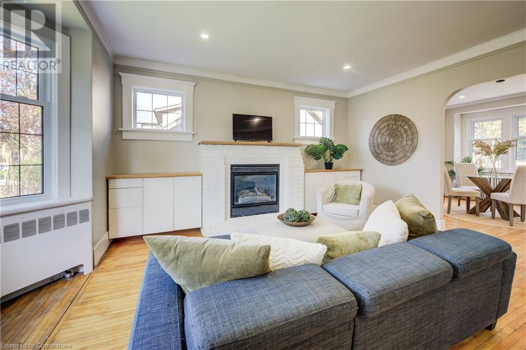 74 HOMEWOOD Avenue