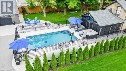 920 ORR COURT Kitchener ON N2R1R4