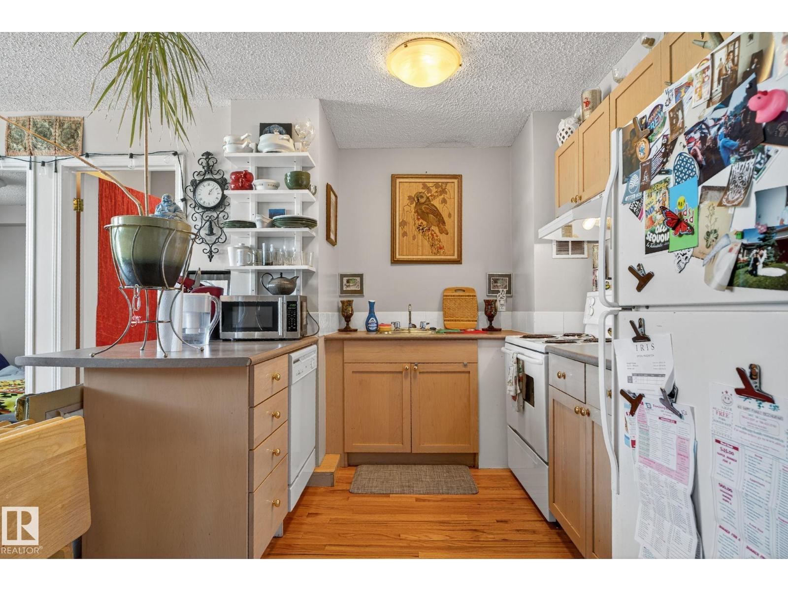 #410 9730 106 ST NW
