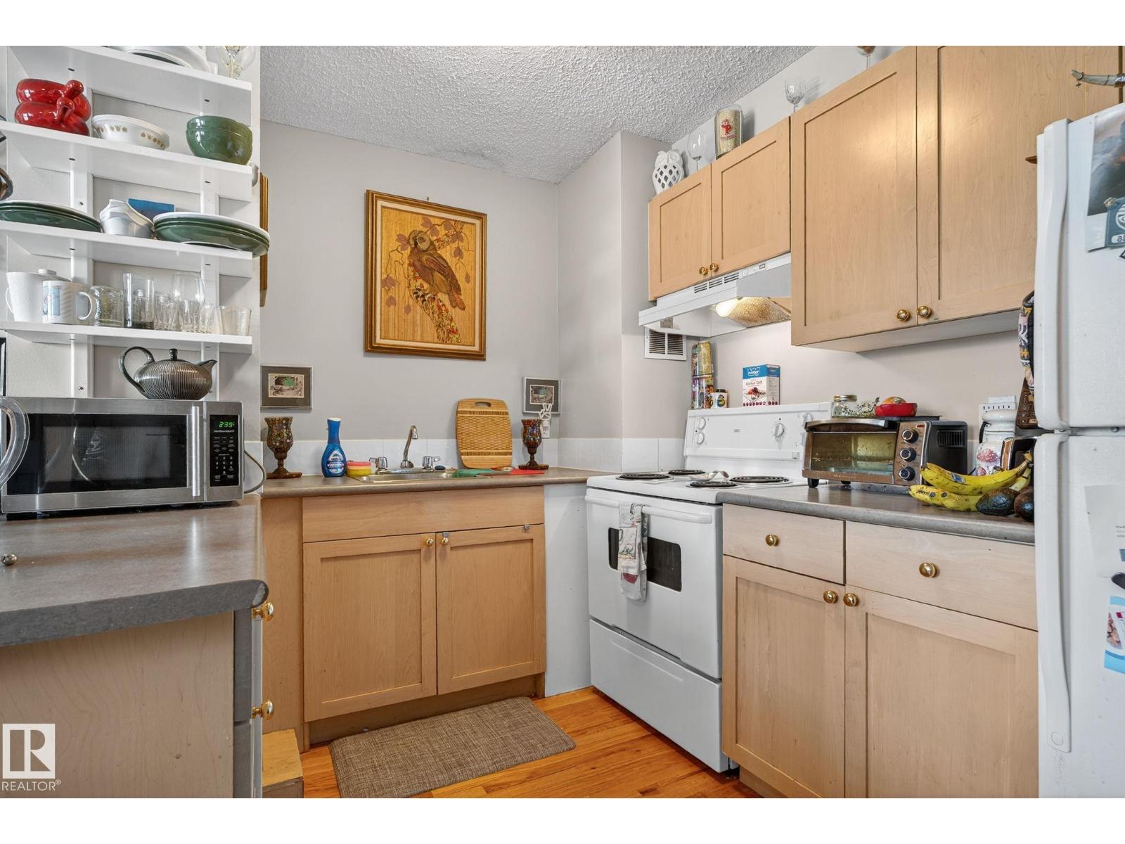 #410 9730 106 ST NW