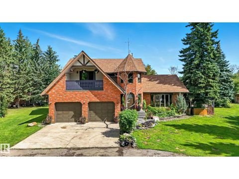 16815 41 AV SW Edmonton AB T6Y0H9