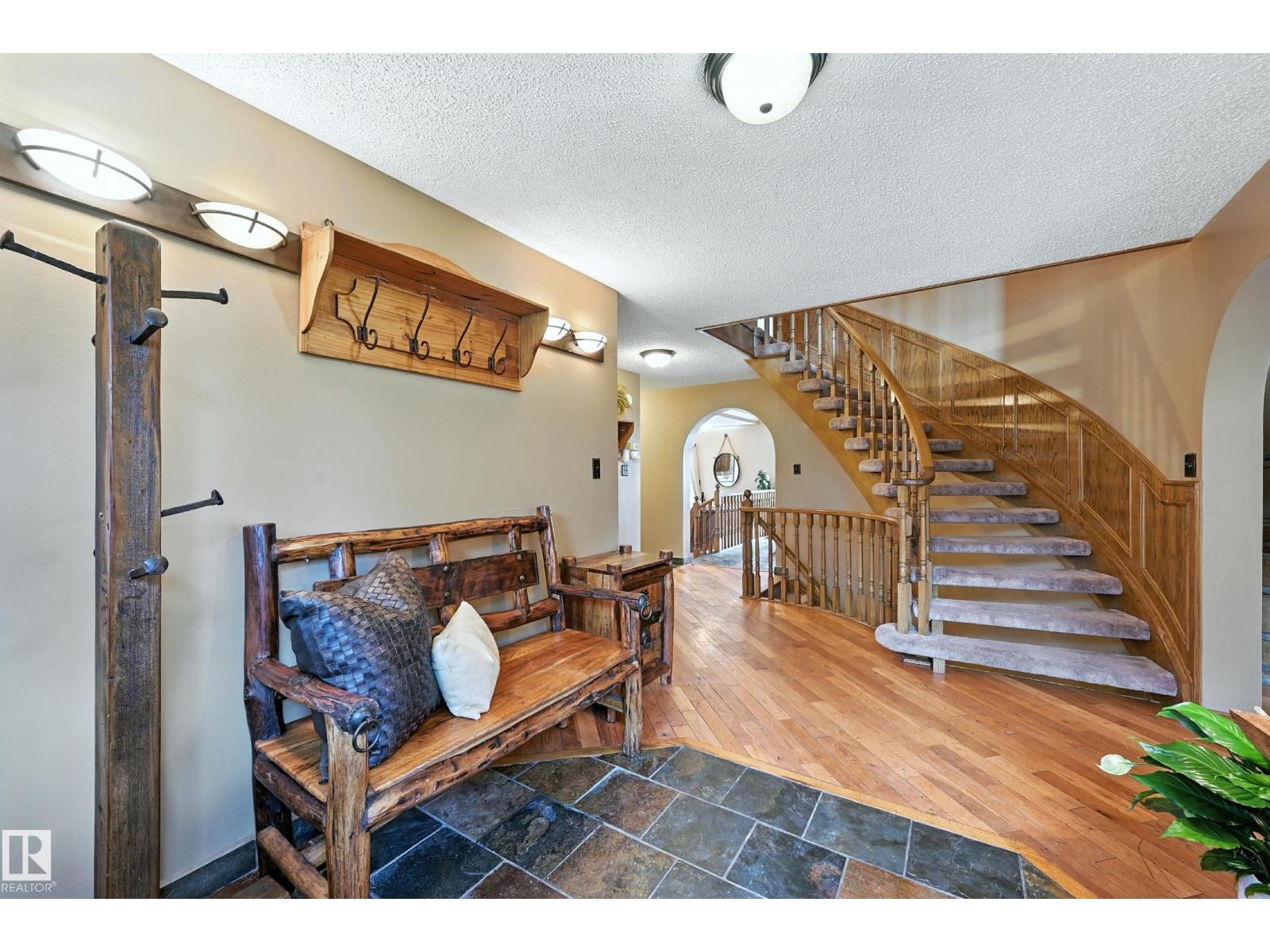 16815 41 AV SW