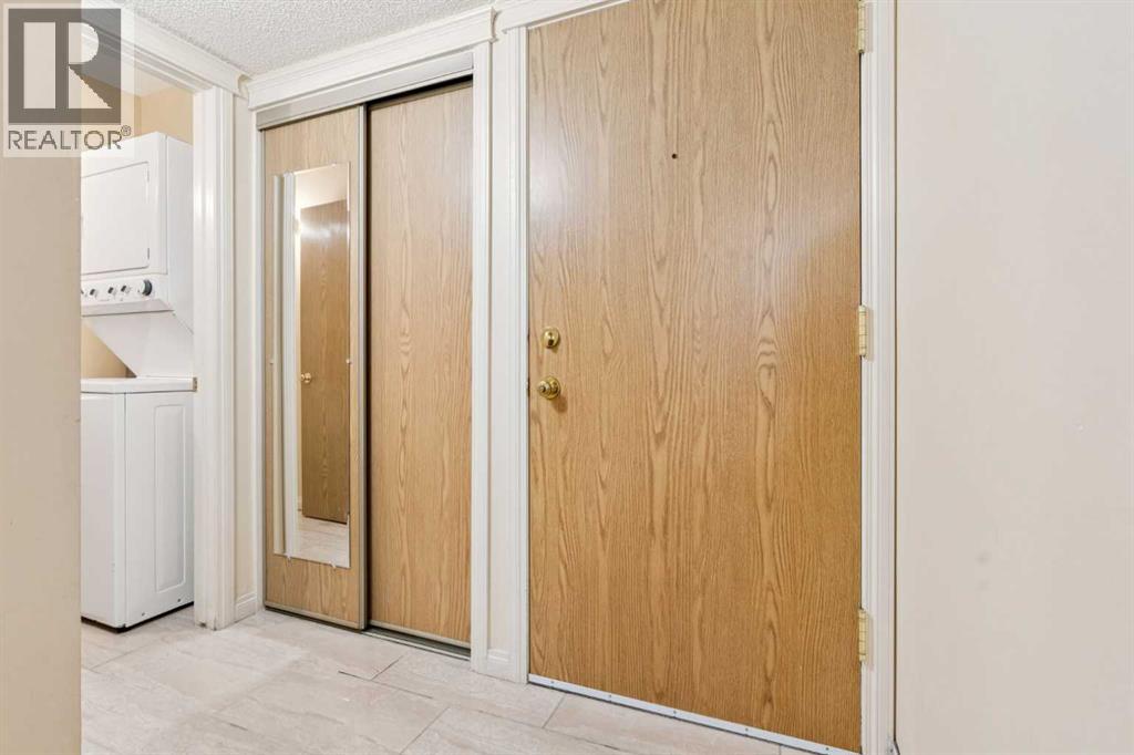 103, 2011 University Drive NW