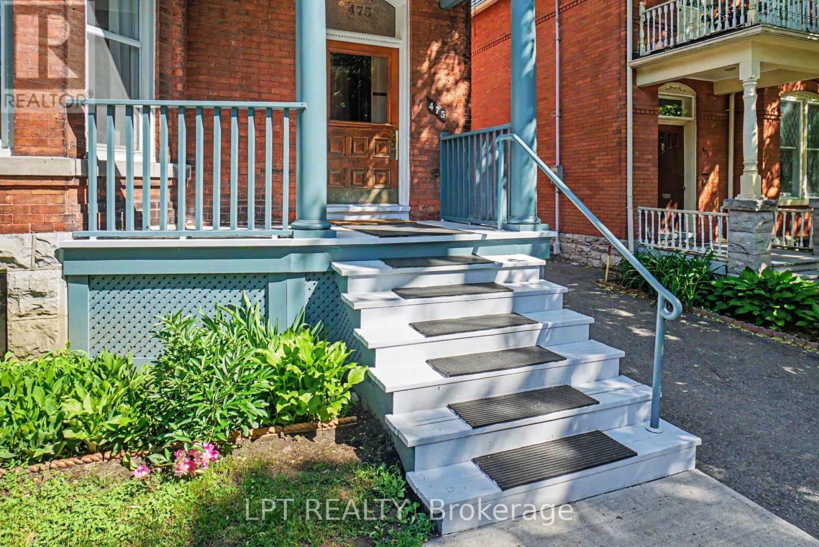 475 MACLAREN STREET