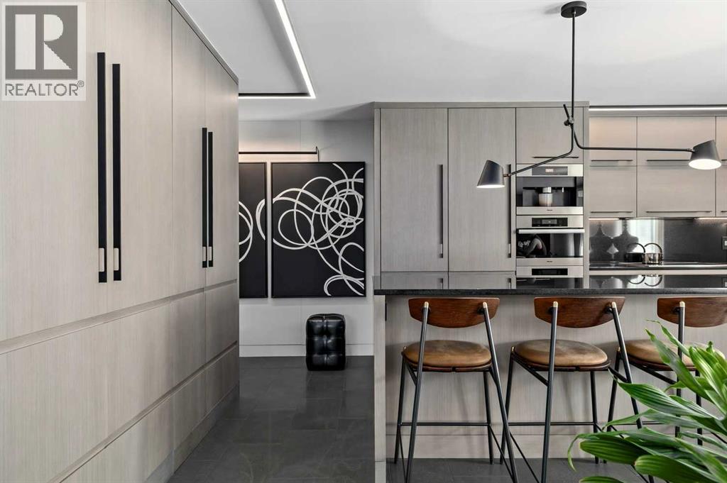 404, 629 Royal Avenue SW