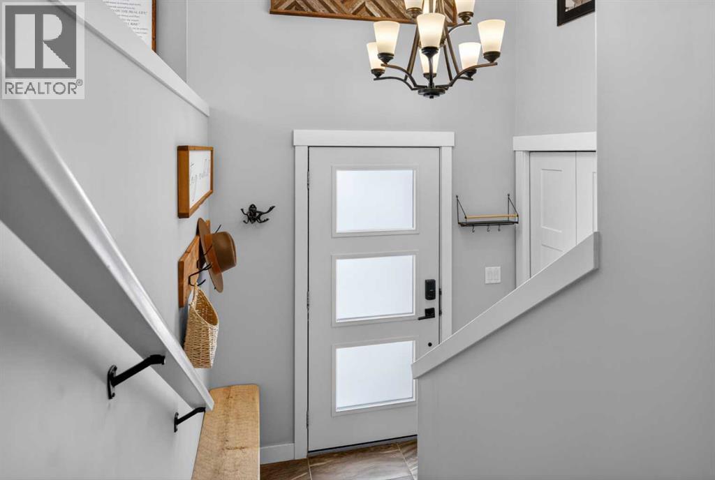 612 Country Meadows Close NW