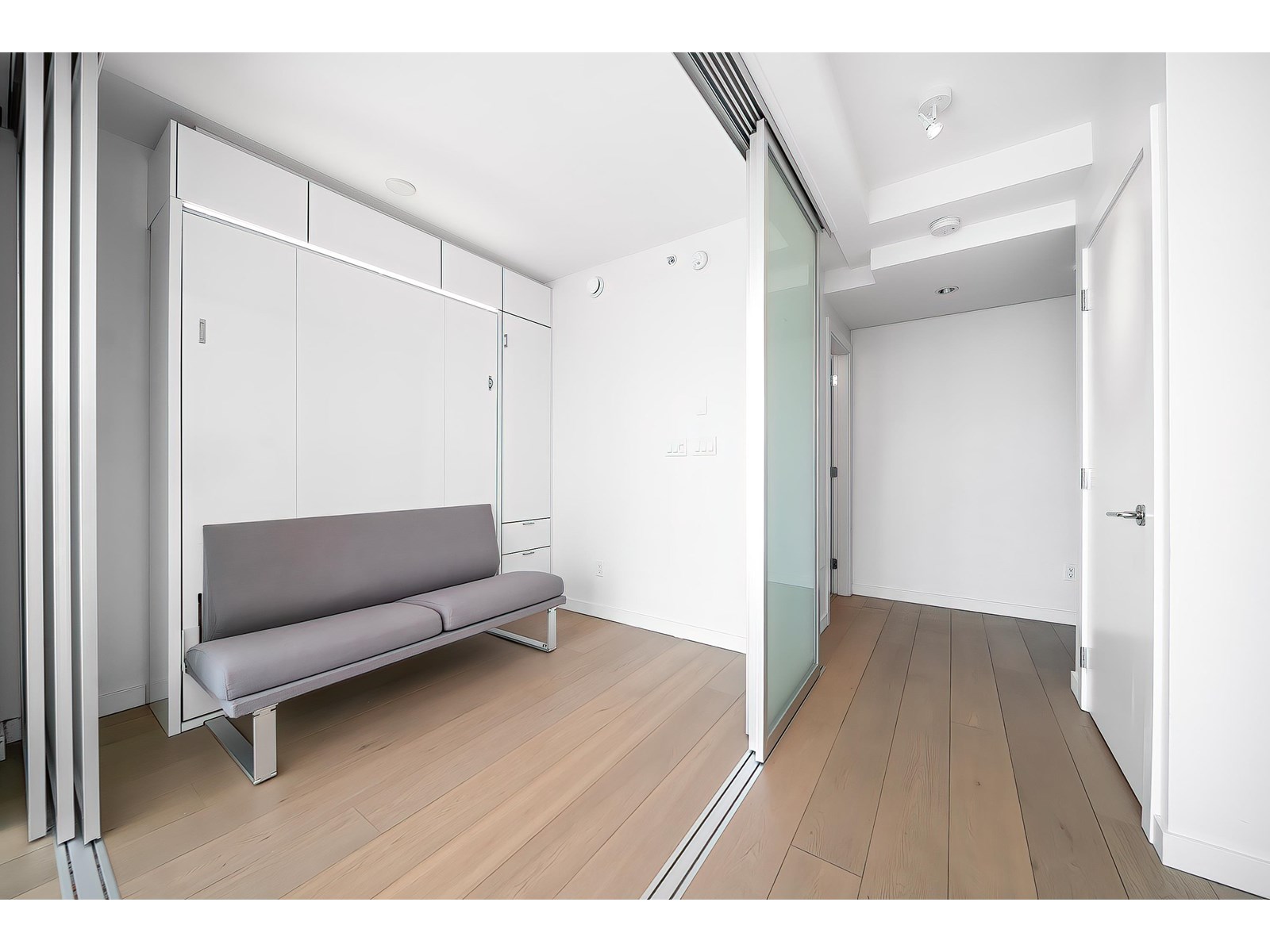 1913 13438 CENTRAL AVENUE