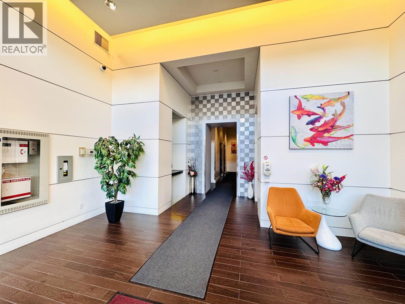 1703/05 6733 BUSWELL STREET