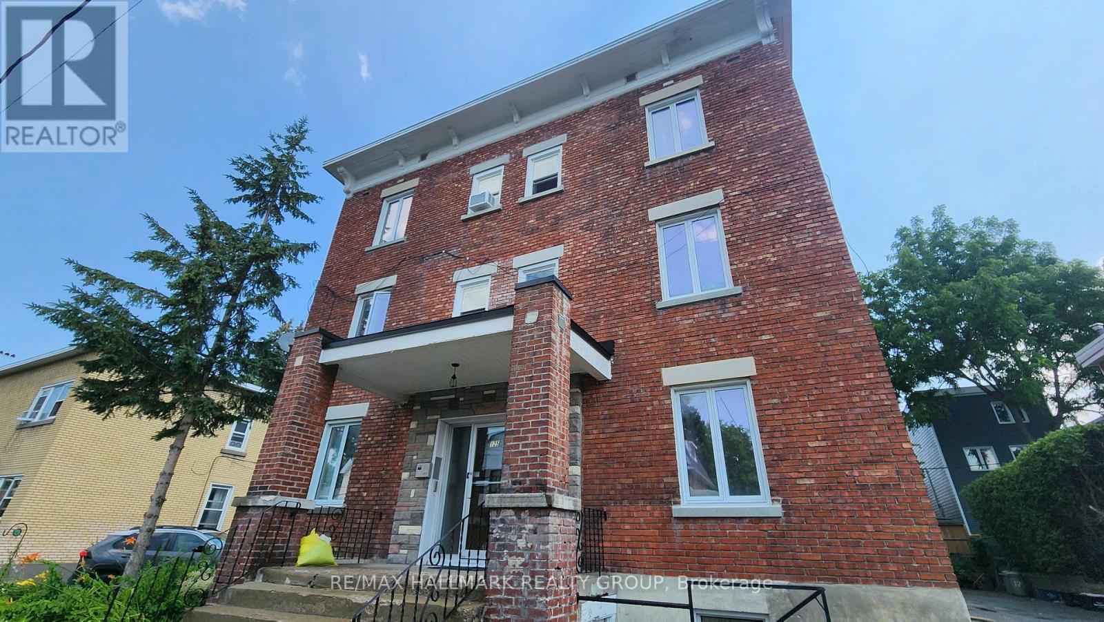 3 - 125 GLENORA STREET