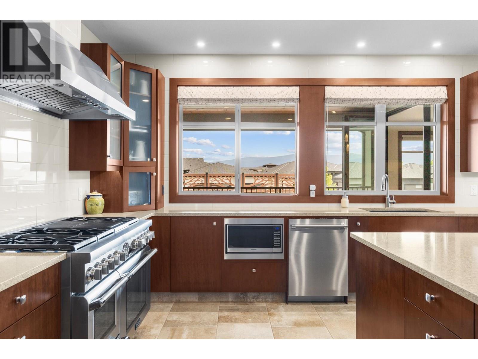 3318 Vineyard View Drive