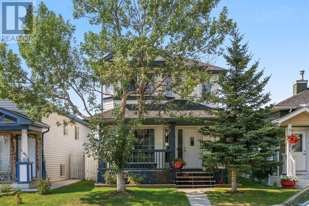 27 Martin Crossing Close NE
