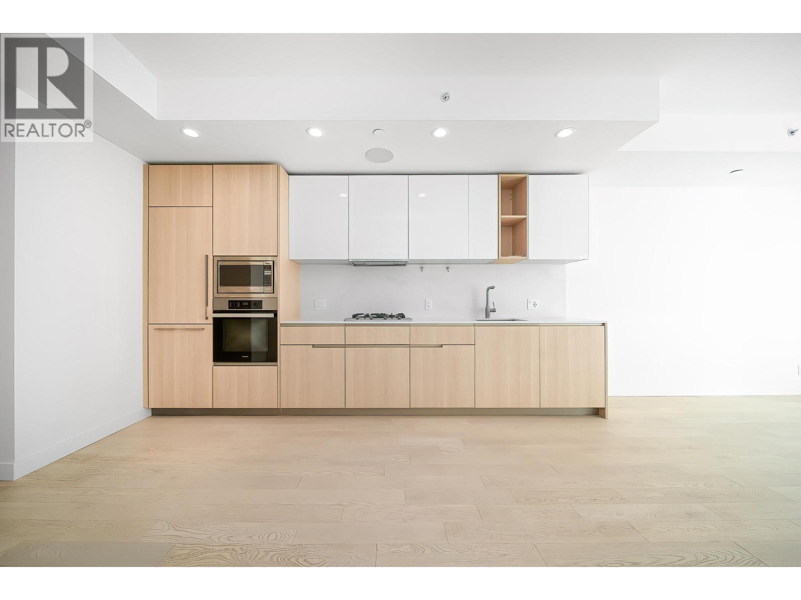 805 6855 PEARSON WAY