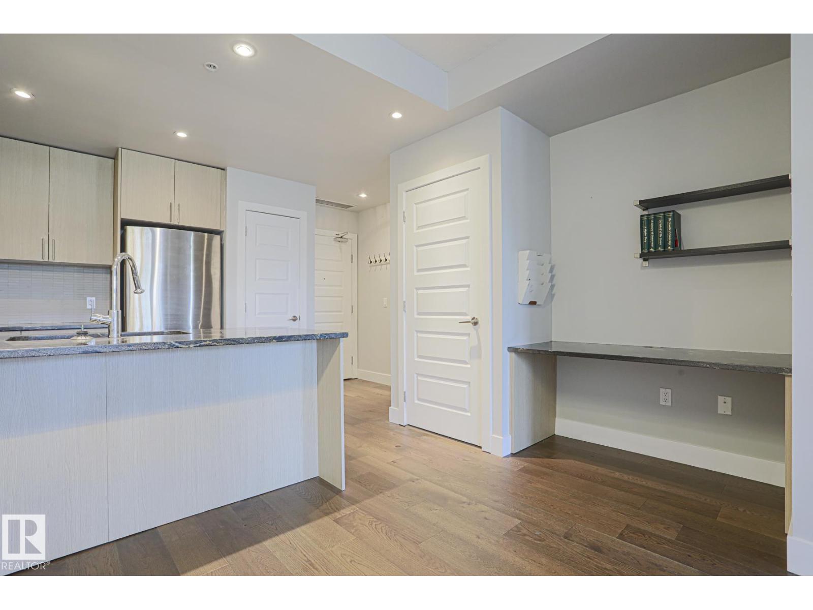#208 10140 150 ST NW