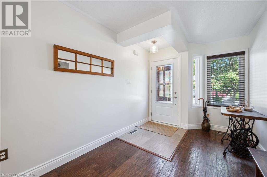 1240 WESTVIEW Terrace Unit# 23