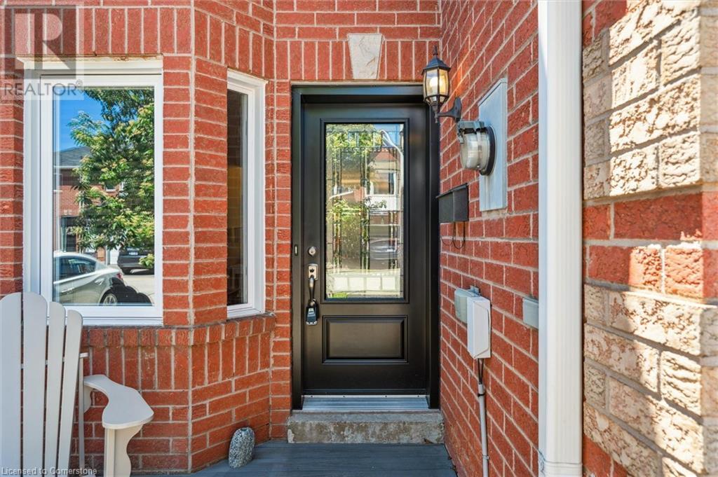 1240 WESTVIEW Terrace Unit# 23