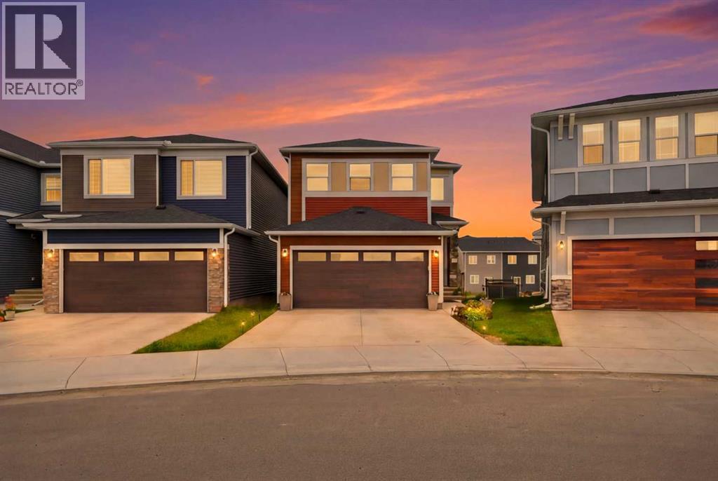 241 Homestead Crescent NE