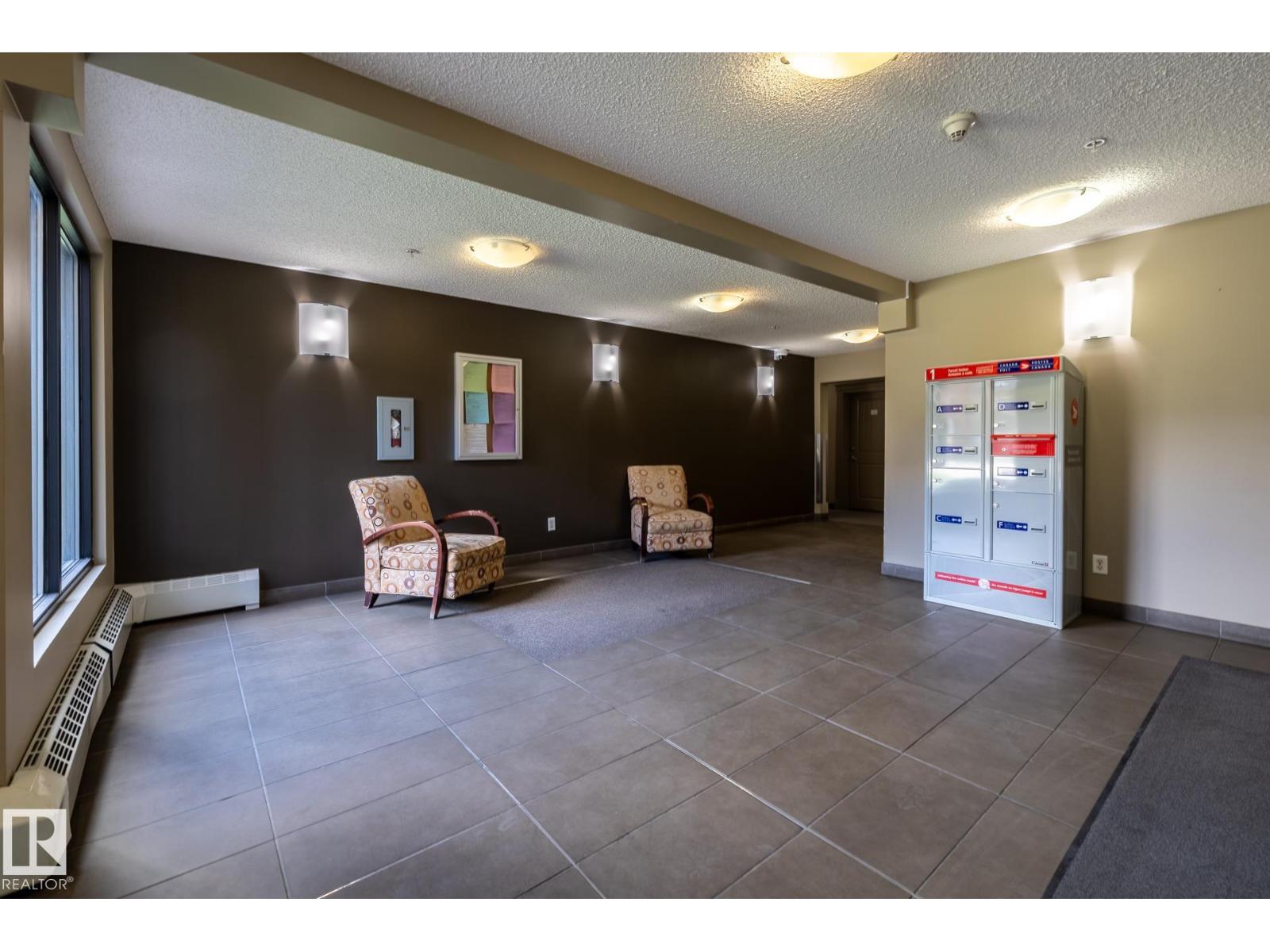 #214 13907 136 ST NW
