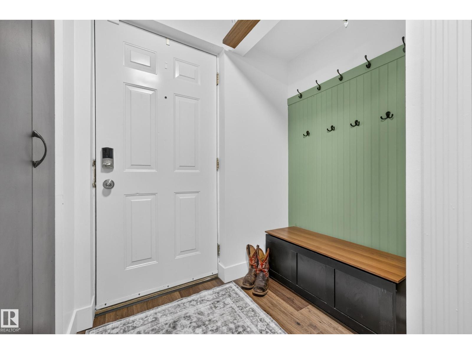 111 LANCASTER TC NW
